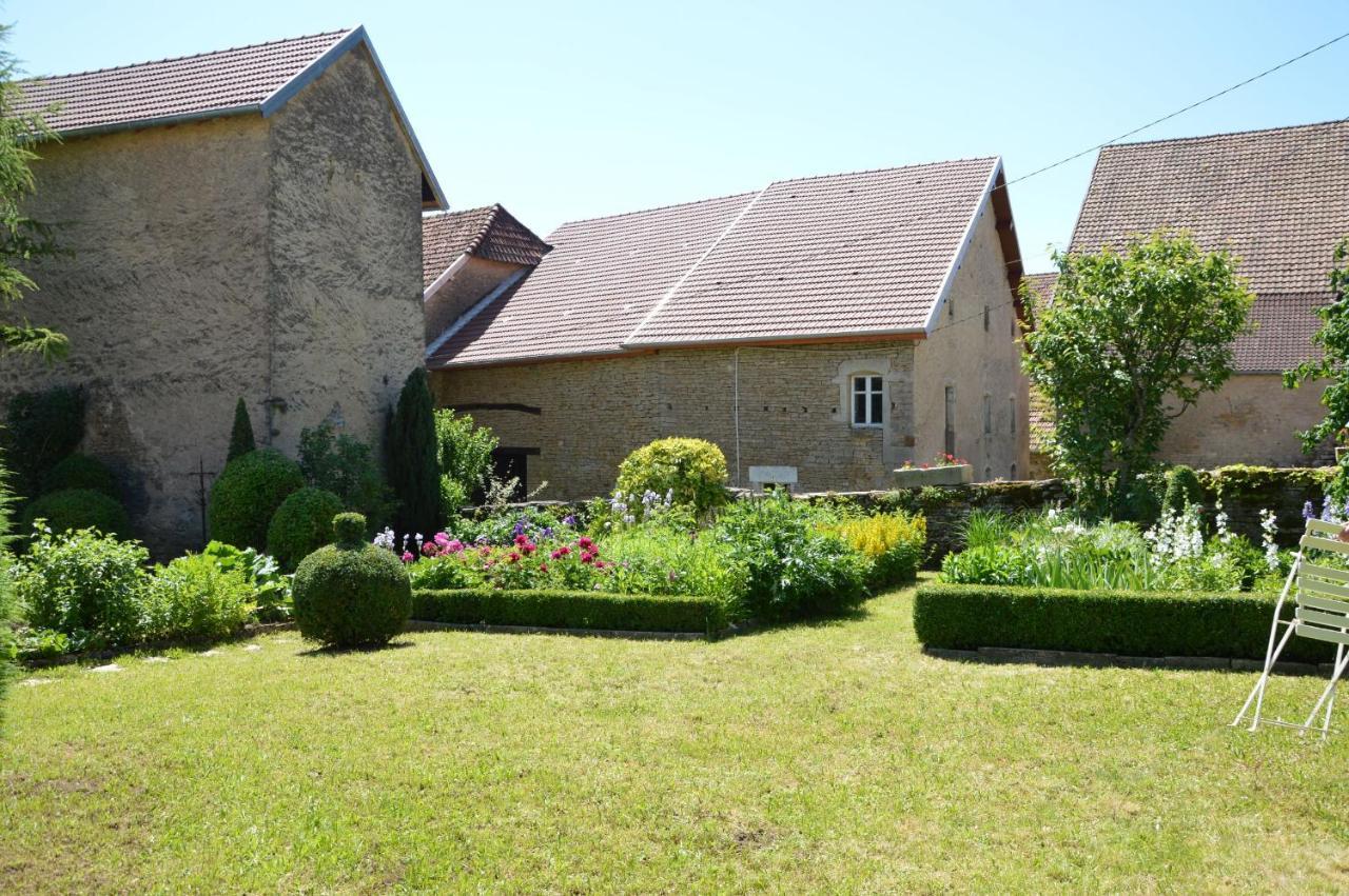 La Ferme Aux Glycines Hotel Aillevans Exterior photo